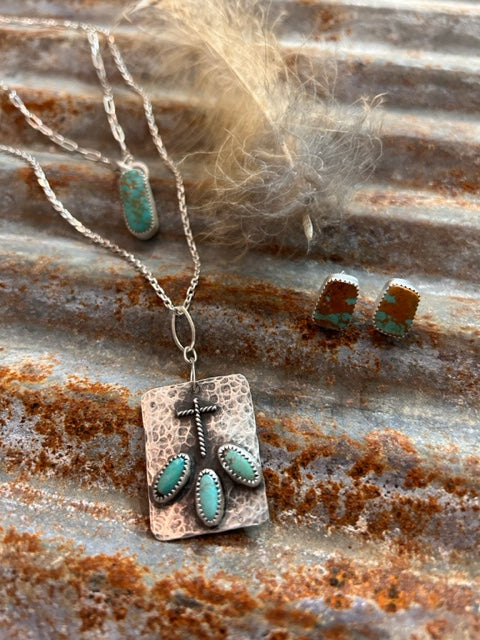 Carico Lake + Dog Tag Necklace