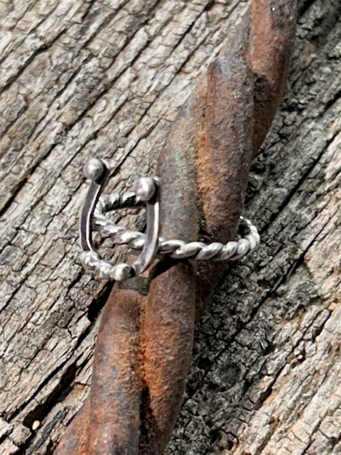 Shorty Ring