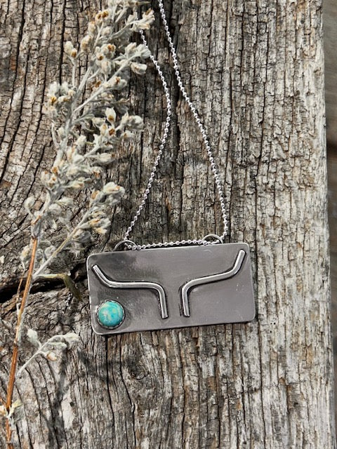 Dishley Bar Necklace