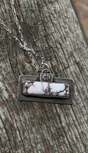 Mustang Bar Necklace