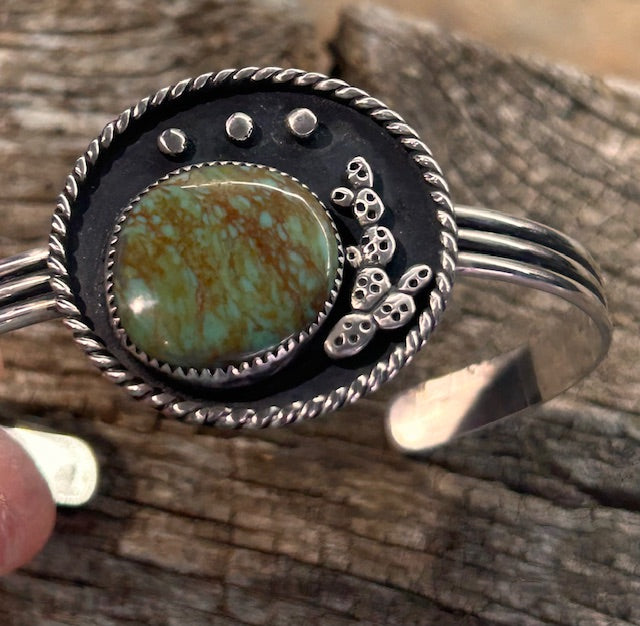 Prickly Cuff