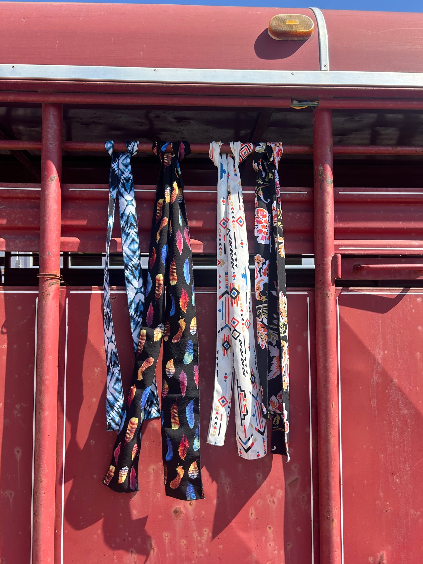 Black Floral Twilly