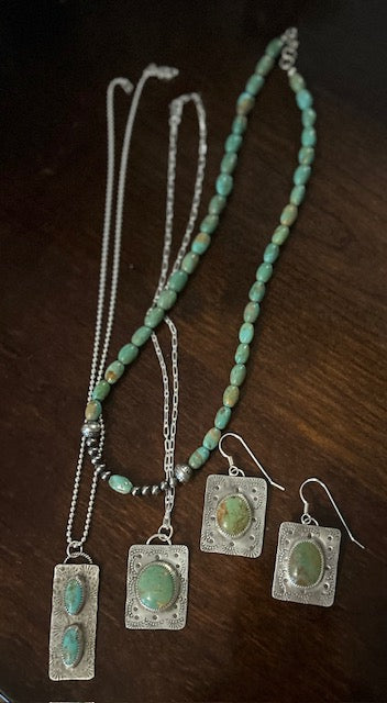 #8 Turquoise Necklace~Earring Set