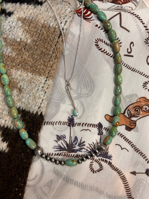 Stray Necklace